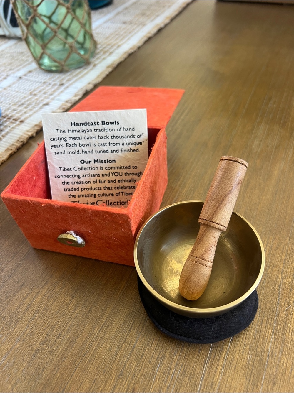 Tibet Collection Handcast Singing Bowl - Brass with Wooden Mallet (Gold, Brown)